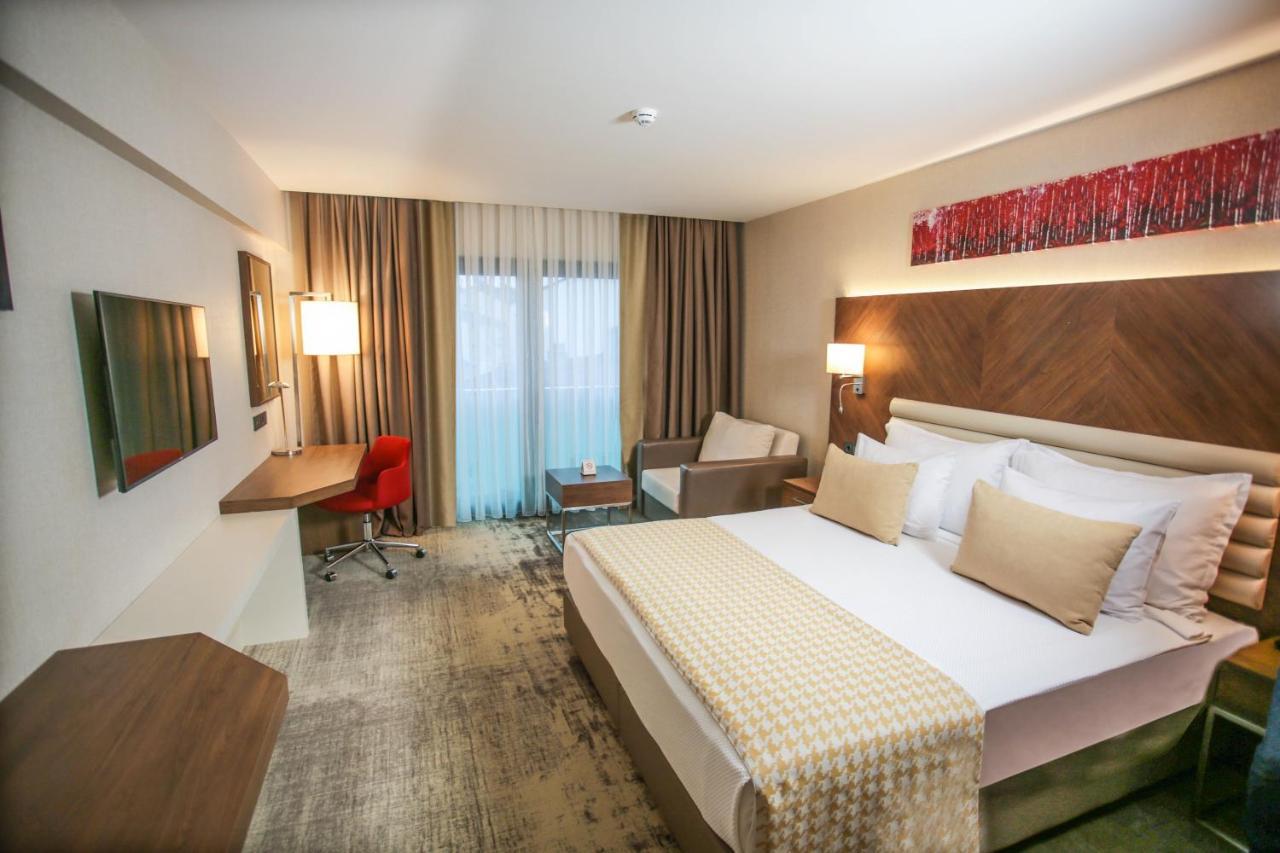 Ramada By Wyndham Isparta Exterior photo