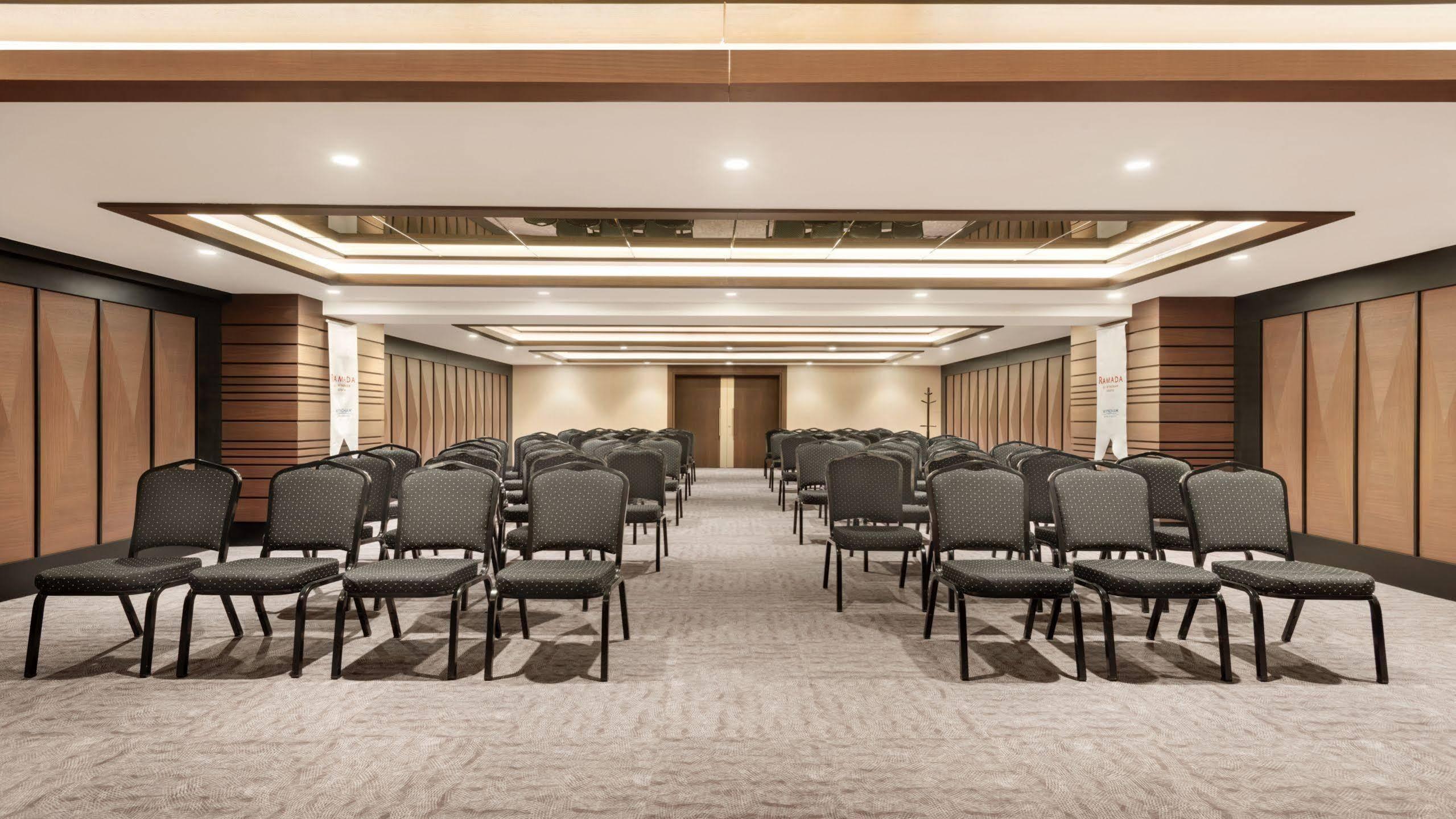Ramada By Wyndham Isparta Exterior photo